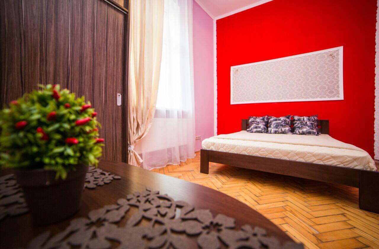 Apartment On Teatralna 7 Lviv Buitenkant foto
